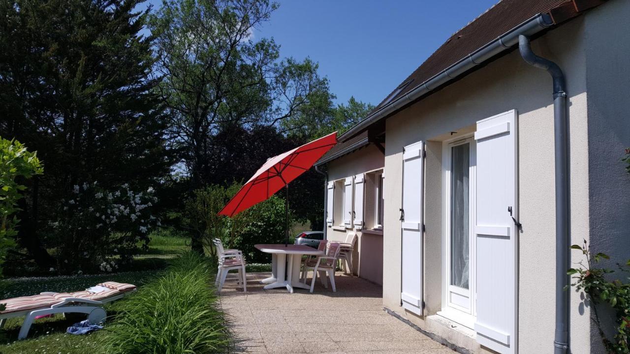 מונלואי-סור-לטאר Chambre D'Hotes Chez L'Habitant מראה חיצוני תמונה